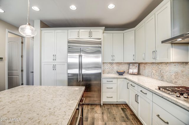 2353 W GLORIA Lane, Phoenix, AZ 85085