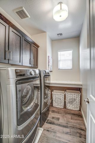 2353 W GLORIA Lane, Phoenix, AZ 85085