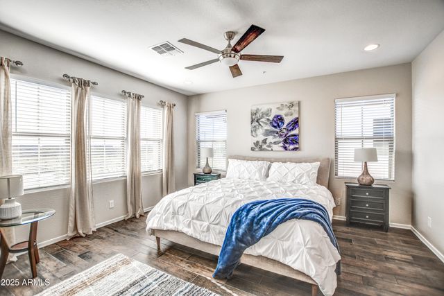 2353 W GLORIA Lane, Phoenix, AZ 85085