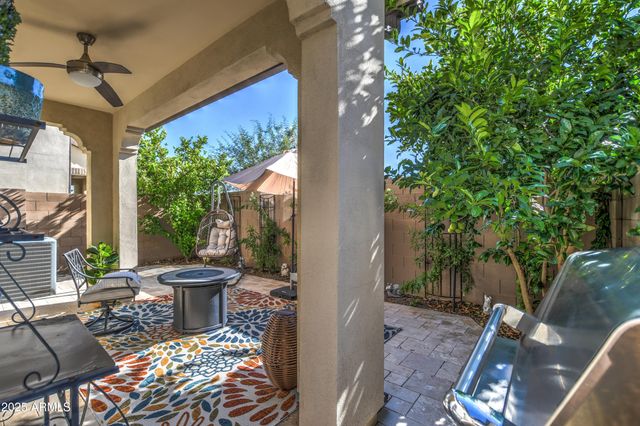 2353 W GLORIA Lane, Phoenix, AZ 85085