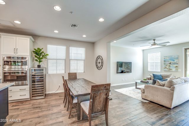 2353 W GLORIA Lane, Phoenix, AZ 85085