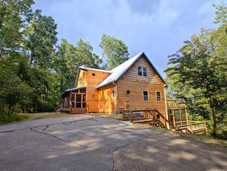 236 Grace Drive, Blue Ridge, GA 30513