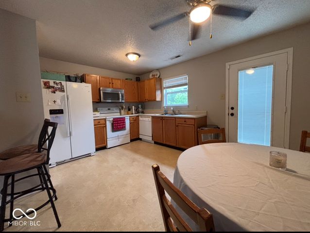 6649 Earlswood Drive, Indianapolis, IN 46217