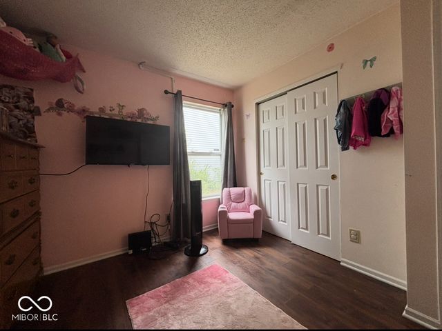 6649 Earlswood Drive, Indianapolis, IN 46217