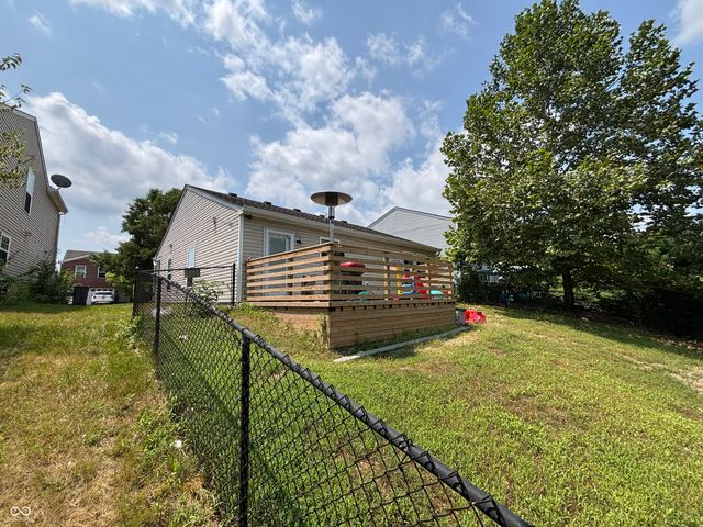 6649 Earlswood Drive, Indianapolis, IN 46217