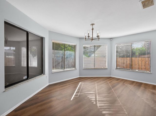 566 SE Damask Avenue, Port St Lucie, FL 34983