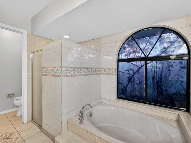 566 SE Damask Avenue, Port St Lucie, FL 34983