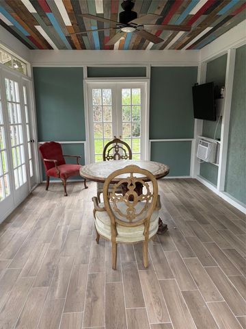 4015 Gardendale Drive, Houston, TX 77092