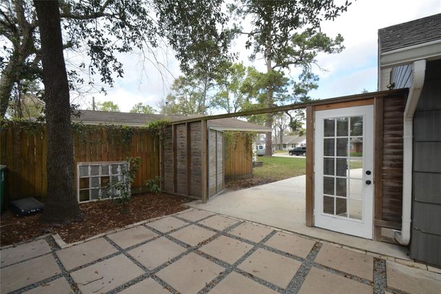 4015 Gardendale Drive, Houston, TX 77092