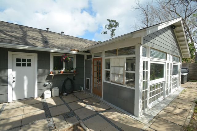 4015 Gardendale Drive, Houston, TX 77092