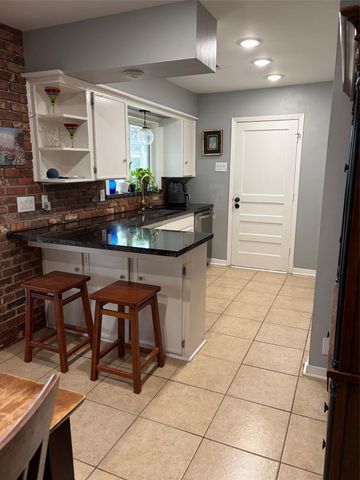 4015 Gardendale Drive, Houston, TX 77092