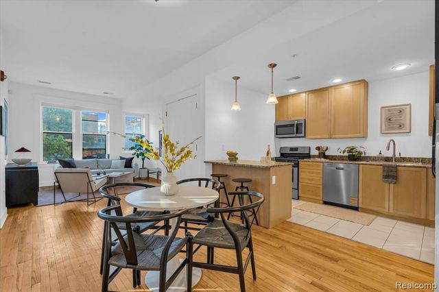 615 W Hancock Street 6, Detroit, MI 48201