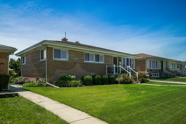 7005 W Sunnyside Avenue, Norridge, IL 60706