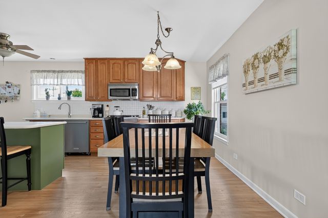 7005 W Sunnyside Avenue, Norridge, IL 60706
