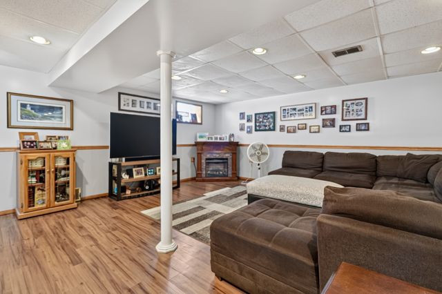 7005 W Sunnyside Avenue, Norridge, IL 60706