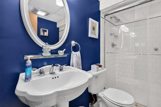 7005 W Sunnyside Avenue, Norridge, IL 60706