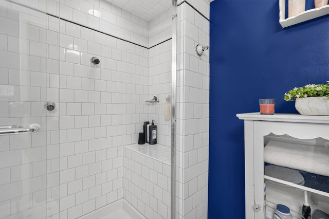 7005 W Sunnyside Avenue, Norridge, IL 60706