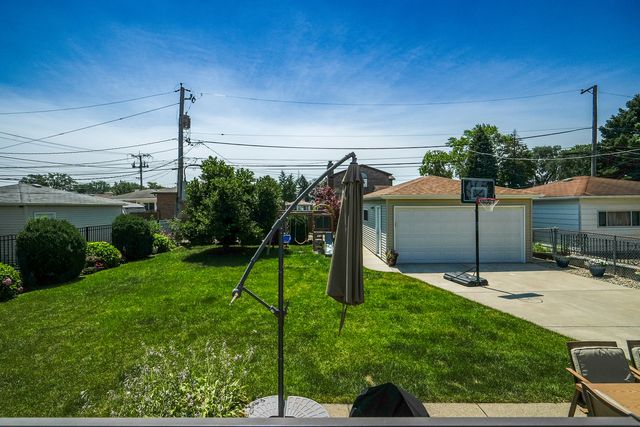 7005 W Sunnyside Avenue, Norridge, IL 60706