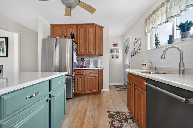 7005 W Sunnyside Avenue, Norridge, IL 60706
