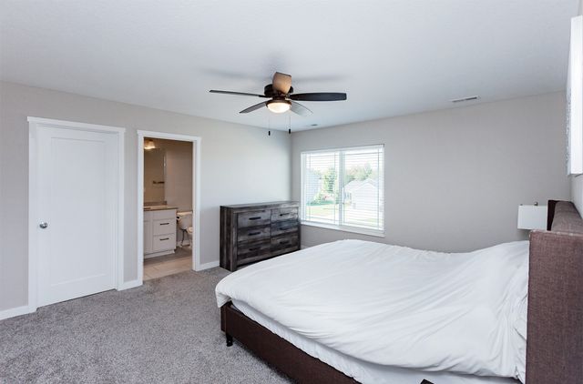 616 Prairie View Drive, Huxley, IA 50124