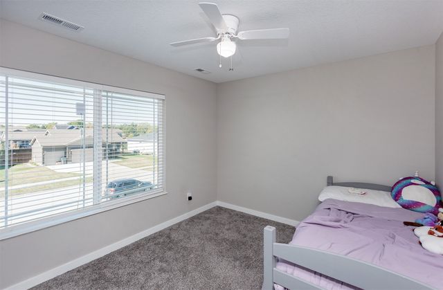 616 Prairie View Drive, Huxley, IA 50124