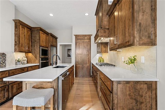 7221 Allman Drive, Shawnee, KS 66217