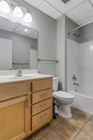 1511 Locust Street 304, St Louis, MO 63103