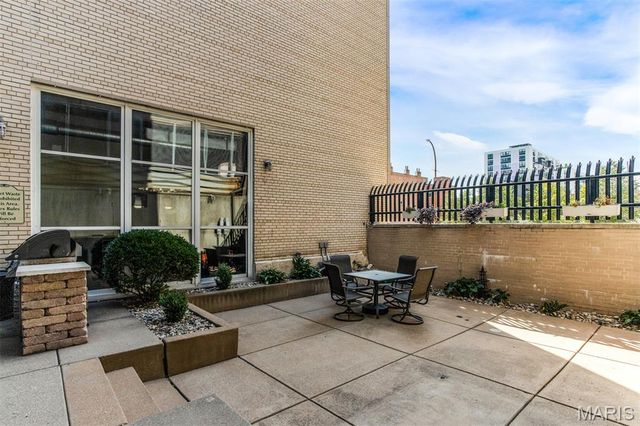 1511 Locust Street 304, St Louis, MO 63103