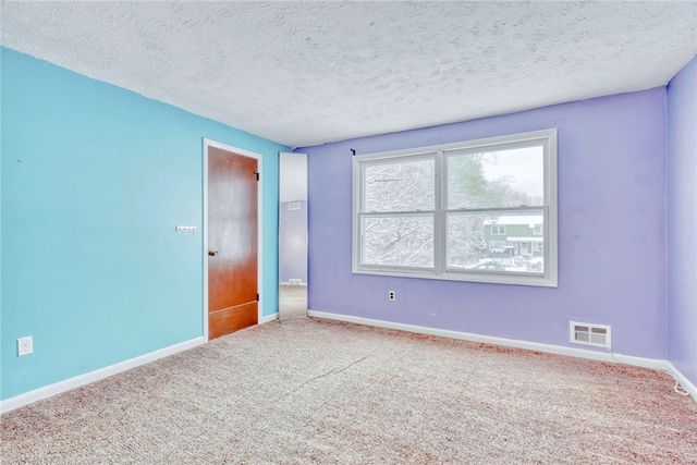 16 Beaman Road West, Ogden, NY 14624