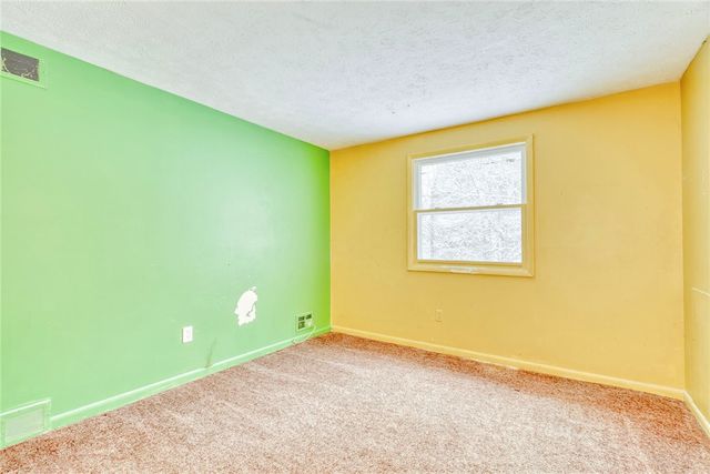 16 Beaman Road West, Ogden, NY 14624