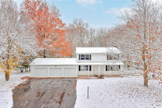 16 Beaman Road West, Ogden, NY 14624