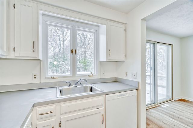 16 Beaman Road West, Ogden, NY 14624