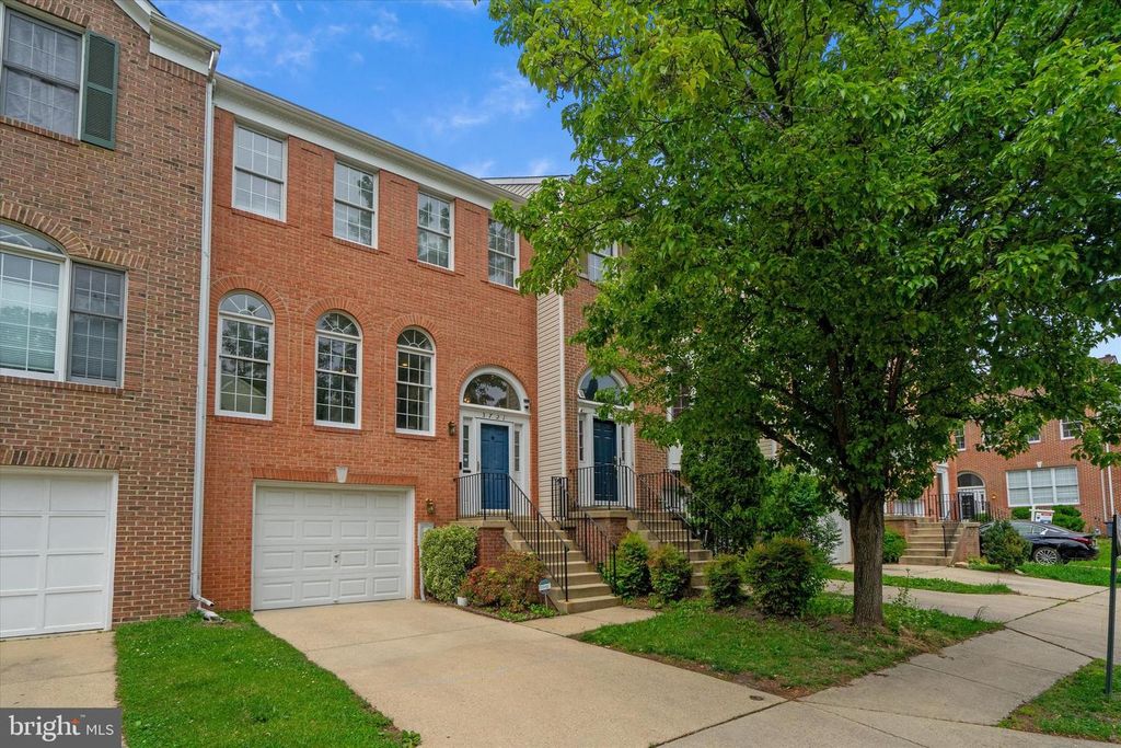 Image 1 of property listing at 3721 BERLEIGH HILL CT, Burtonsville, MD 20866