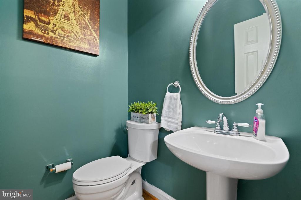 Image 13 of property listing at 3721 BERLEIGH HILL CT, Burtonsville, MD 20866