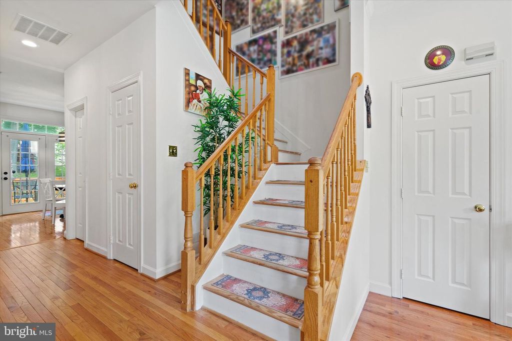 Image 14 of property listing at 3721 BERLEIGH HILL CT, Burtonsville, MD 20866