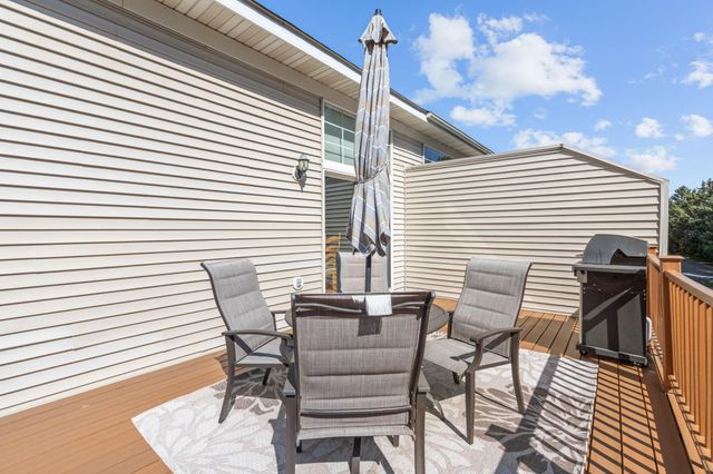 15642 Chasewood Court, Rosemount, MN 55068