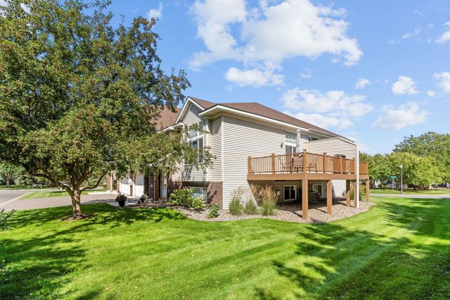 15642 Chasewood Court, Rosemount, MN 55068