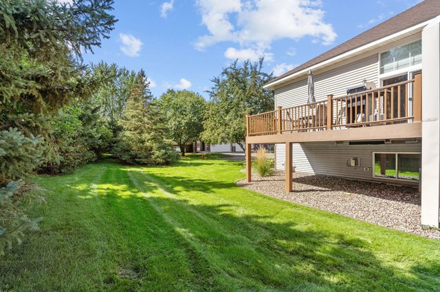 15642 Chasewood Court, Rosemount, MN 55068