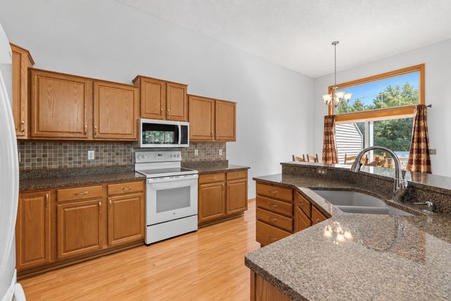 15642 Chasewood Court, Rosemount, MN 55068