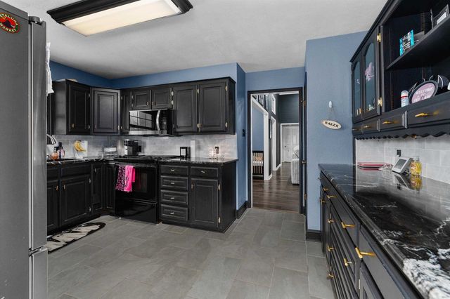 1208 Westwood Dr, Henderson, TX 75654