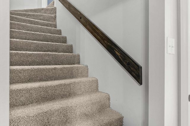 1208 Westwood Dr, Henderson, TX 75654