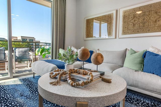 6400 Washington Avenue 336, Houston, TX 77007