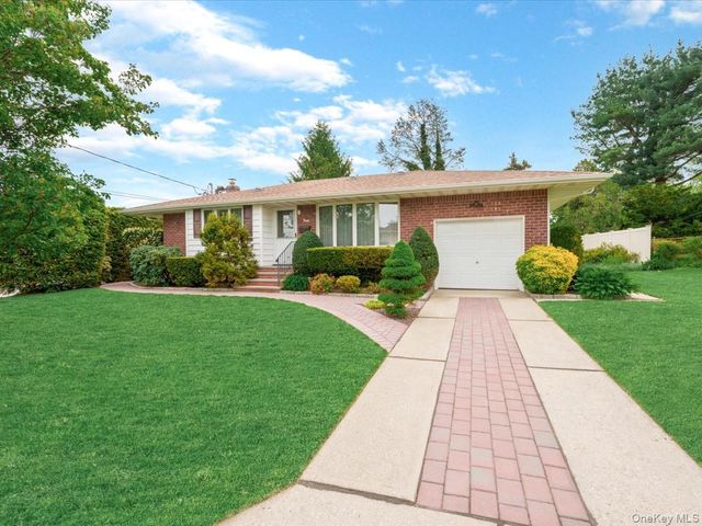 12 Joyce Lane, Commack, NY 11725