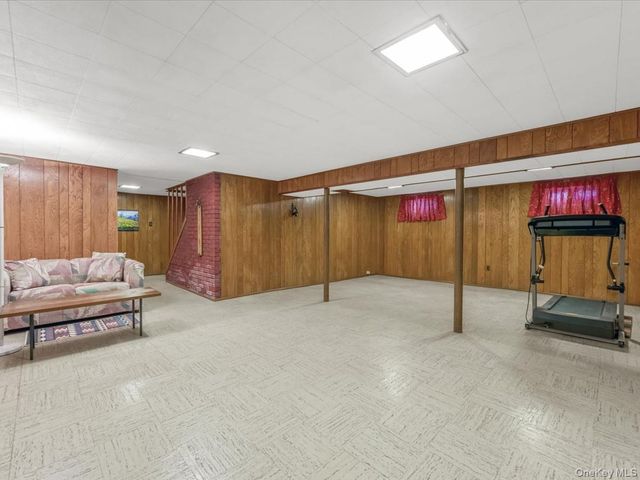 12 Joyce Lane, Commack, NY 11725