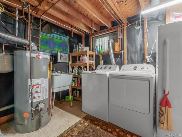 12 Joyce Lane, Commack, NY 11725