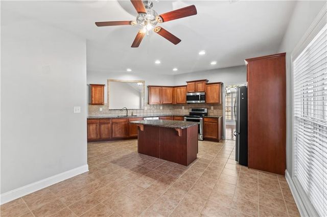 4349 Shag Bark Trail, Gainesville, GA 30507