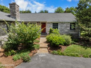 5426 Gaineswood Rd, Knoxville, TN 37918
