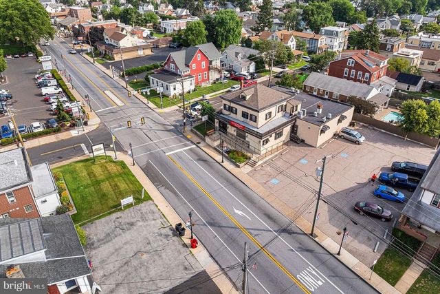 321 HUNTINGDON PIKE, Jenkintown, PA 19046