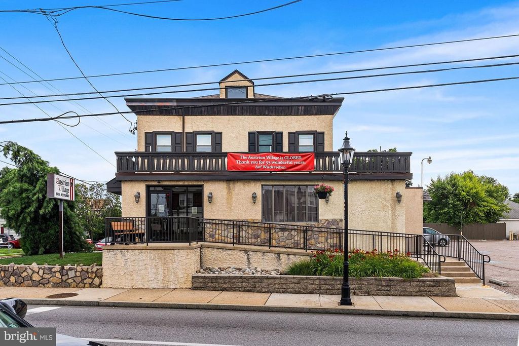 321 HUNTINGDON PIKE, Jenkintown, PA 19046
