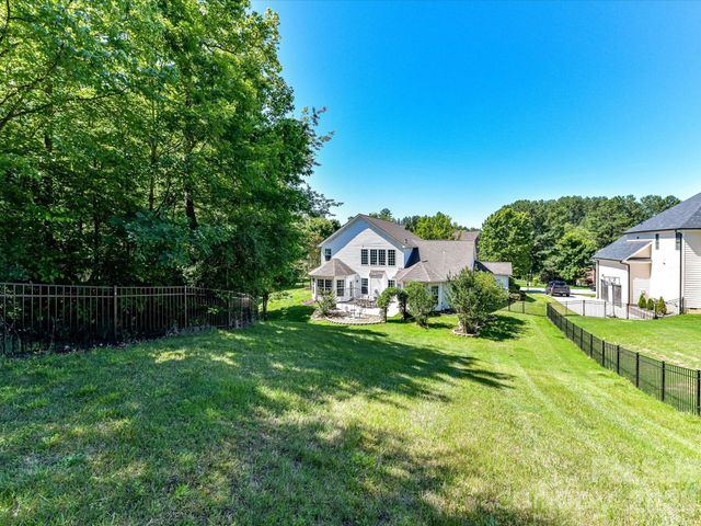 1788 Oakmont Drive, Denver, NC 28037